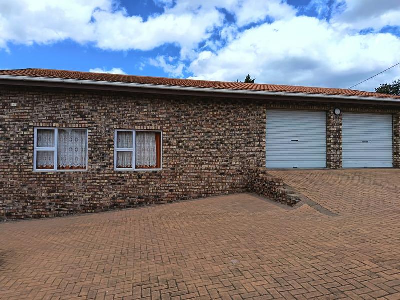 2 Bedroom Property for Sale in Albertinia Western Cape